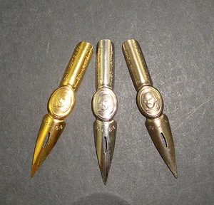 LOT 3 PLUMES LEONARDT CO'S ESTAMPEE PORTRAIT SHAKESPEARE PEN NIBS PENNA FEDER - Picture 1 of 1