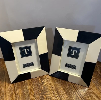 Novas Molduras para Fotos Two's Company 5x7 Marfim Estampa Náutica Marinha - Imagem 1 de 4