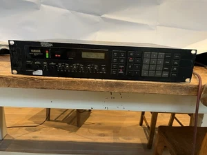 YAMAHA Digital Reverberator REV 7 - Picture 1 of 1