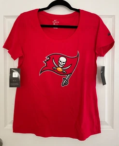 Nike NFL Tampa Bay Buccaneers Women's Graphic T-Shirt Red Size Med New With Tags - Picture 1 of 6