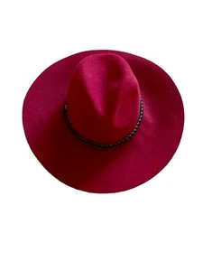 100% Wool Maroon Hat Women’s One Size Leather Band With Buckle - Picture 1 of 5