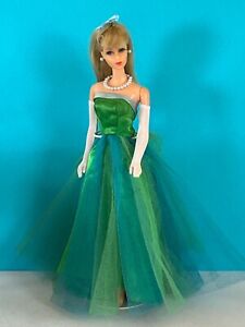 **VINTAGE BARBIE** Must Have!! "Senior Prom" Gown, Gloves & Necklace! NO DOLL