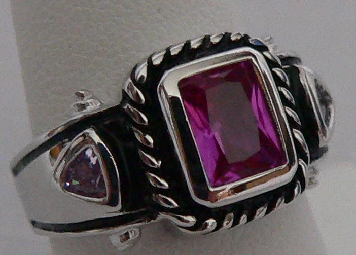 Anillo Park Lane "DEVON" púrpura y transparente genuino circonita cúbica ¡Bonito!  TALLA 7  Foto 1 de 4