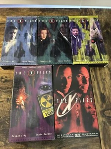 The X Files VHS 1998 Lot Of 5 - Imagen 1 de 4
