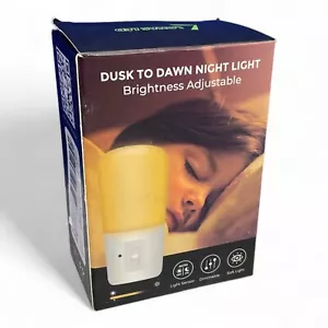 Lohas LED Dusk to Dawn Night Light Brightness Adjustments Plug Into Wall NOS - Picture 1 of 8