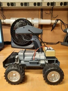CALL OF DUTY BLACK OPS SURVEILLANCE CAR & CONTROLLER RC-XD TESTED. NO BATTERIES. - Picture 1 of 13