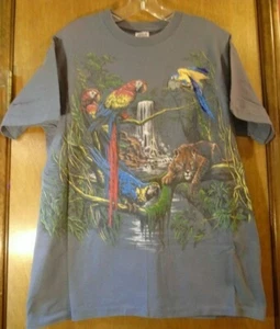 Blaues T-Shirt mit Vögeln, Chita und einem Wasserfall Gr. L - Bild 1 von 5