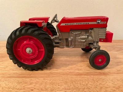 Tractor Ertl Massey Ferguson 175 diésel 1/16 de colección en excelente estado años 60. Foto 1 de 4