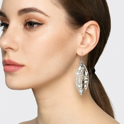 Pendientes colgantes de plata de ley 925 con recorte de marquesa caída ligera 4,7 g Foto 1 de 4