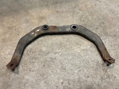 2009-2020 NISSAN 370Z CATALYTIC CONVERTER MOUNTING BRACKET HOLDER STAY OEM - Image 1 of 3