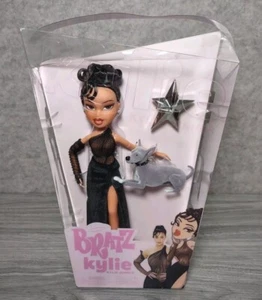 Bratz X Kylie Jenner Night Fashion Doll With Stand and Dog New In Box - Foto 1 di 5