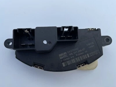 Módulo de alimentação original do fabricante Mopar 68224171AA para 2014-2024 Dodge Durango - Imagem 1 de 4