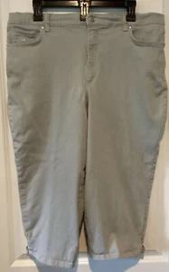 Gloria Vanderbilt All Around Slimming Effect Skimmer Jean Capri Pants In Size 16 - Picture 1 of 5
