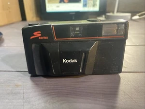 Kodak S100 EF S Series 35MM Film Camera Point & Shoot Black - TESTED - Picture 1 of 14