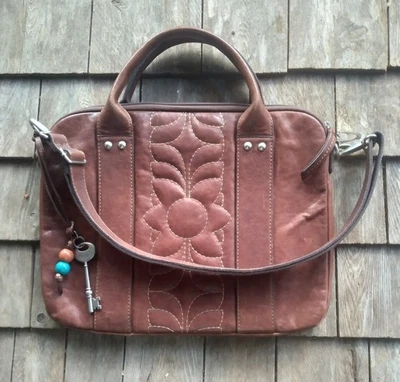 Bolso para computadora portátil vintage fósil llave por cuero cosido patrón floral Foto 1 de 4