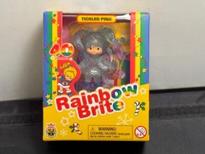 Rainbow Brite 40th Anni. CheeBee Tickled Pink 2.5" Chase Holiday Mini Figure - Picture 1 of 2