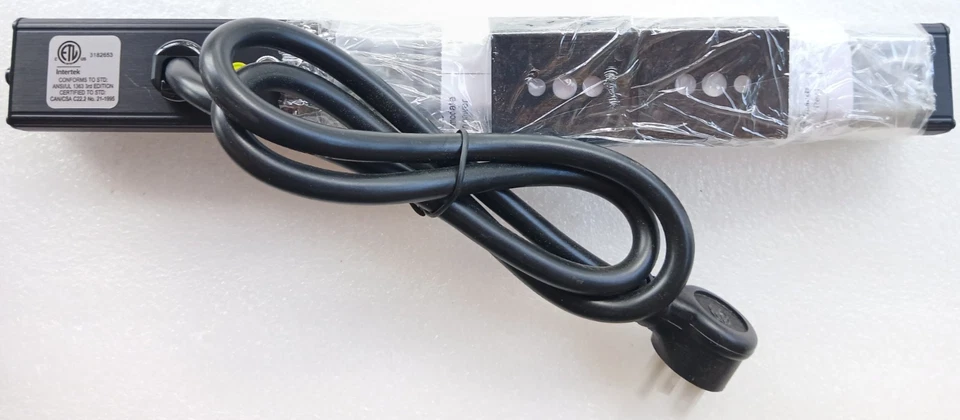 Middle Atlantic PD-715SC-NS 7-Outlet Power Strip – Rackmount AV 15A New Open Box - Image 1 of 4