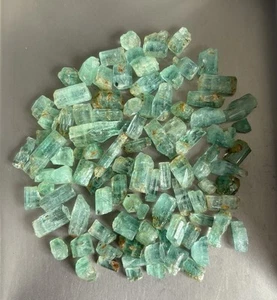 Berilo verde áspero @ 296 cts de Nigeria - Imagen 1 de 6