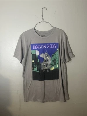Camiseta Harry Potter Mystical Diagon Alley Juvenil M Universal Studios Foto 1 de 4