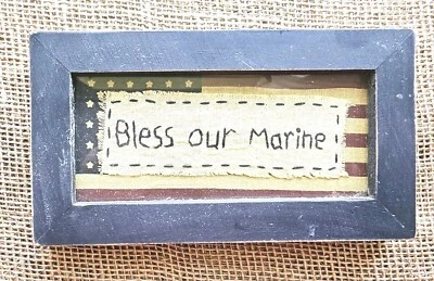 Foto de signo Primitive Bless Our Marine Cuerpo de Marines de los Estados Unidos 7,25"x4" bandera de los Estados Unidos Foto 1 de 2