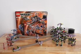 LEGO LIFE ON MARS 7317 Aero Tube Hangar - 100% complete w/ box and manual