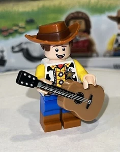 LEGO DISNEY 100TH CELEBRATION TRAIN 43212 - WOODY MINIFIGURE - NEW - Picture 1 of 3