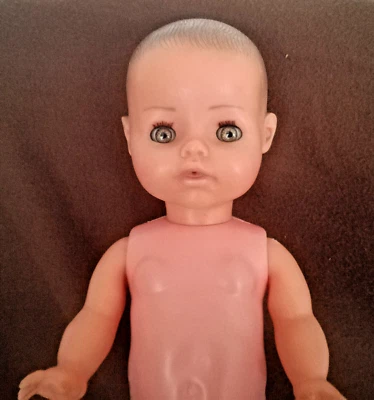 Vintage ANCIENNE POUPÉE bébé baigneur POUPON cheveux moulés RAYNAL - années 70 - Photo 1/4