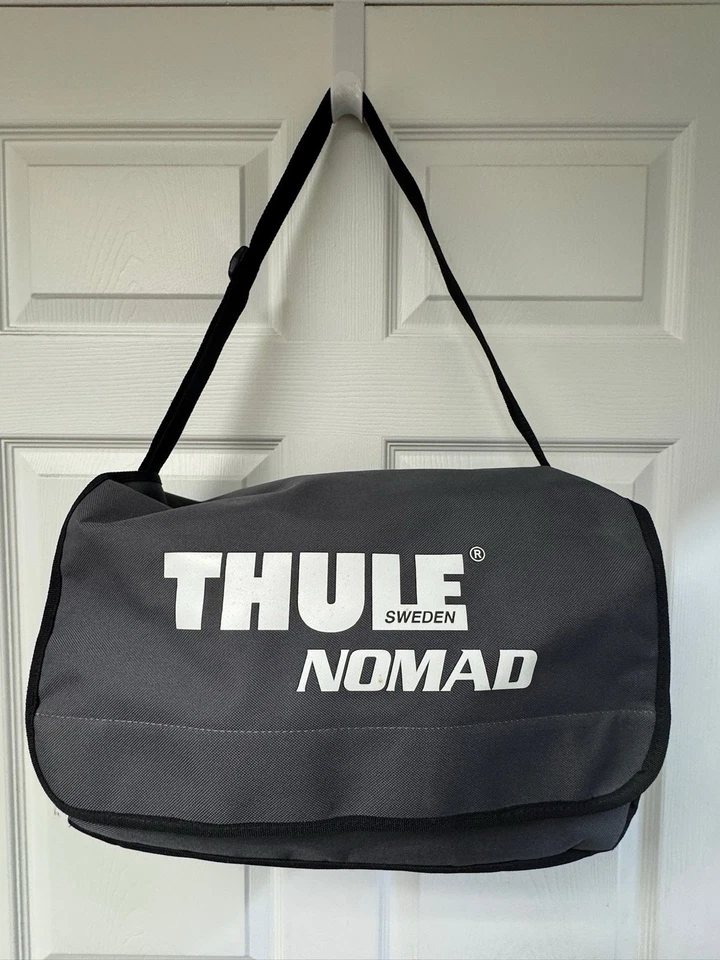 Bolsa de mensajero de almacenamiento lateral Thule Sweden Nomad 16” x 7” x 11” bicicleta de ciclismo Foto 1 de 4