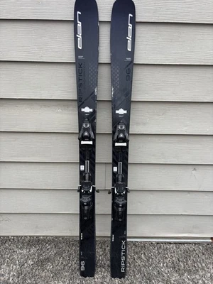 Esquís Elan Ripstick 96 Black Edition 164 cm con fijaciones Salomon Strive 13 GW Foto 1 de 4