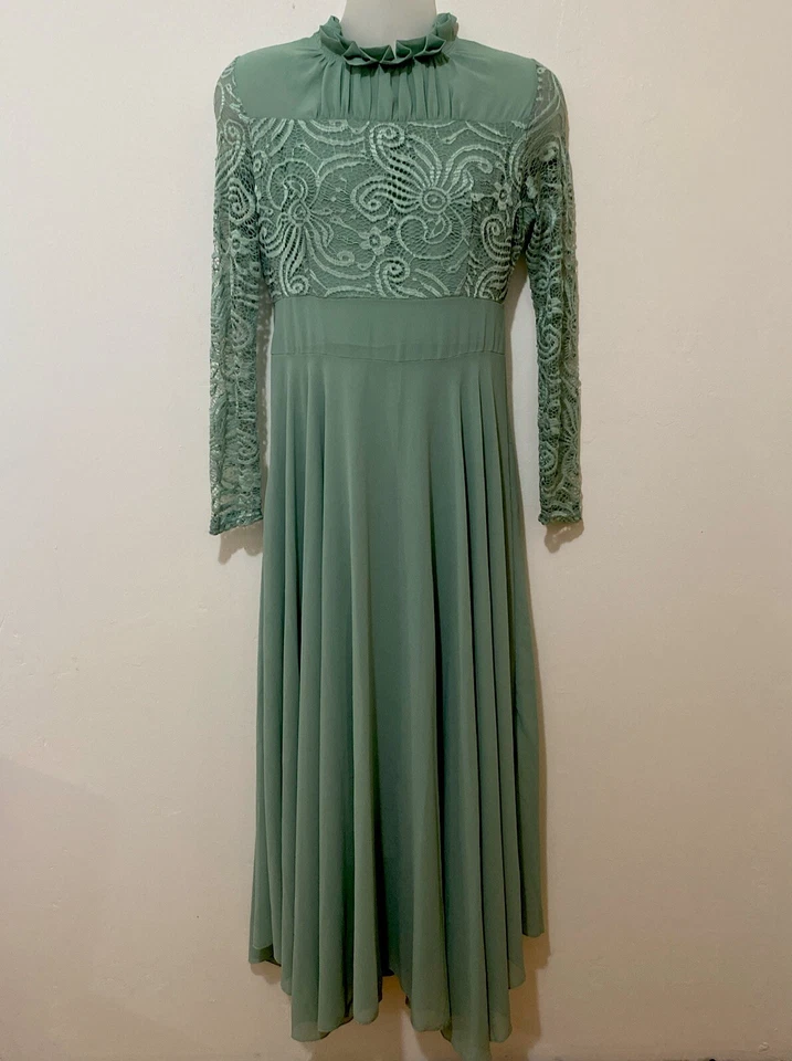 DRESS CHIFFON & LACE SAGE GREEN Large NWOT BridesmaiD WEDDING - Image 1 of 4