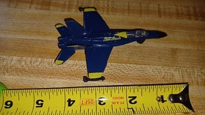 VINTAGE DYNA FLITES F-18 A124 DIECAST BLUE ANGELS FIGHTER STUNT JET HORNET PLANE - Picture 1 of 5