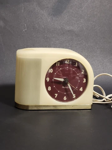 VINTAGE MID CENTURY MODERN MOONBEAM WESTCLOX BROWN FACE ALARM CLOCK Cover