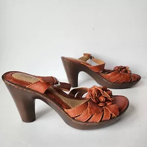 Born Damen-Plateausandalen Leder-Slipper Keilabsatz Größe 9 orange Blumen - Bild 1 von 10