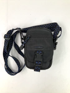 Small Samsonite Black Camera Bag Case with Adjustable Carry Strap Belt Loop - Picture 1 of 7