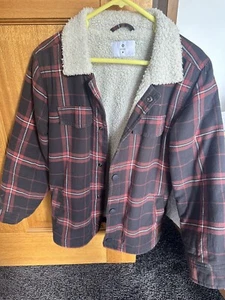 Boys Tartan Jacket Size 8 Fleece Lined. Boys Thick Warm Jacket - Picture 1 of 2
