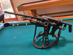 Die "Eisenfritteuse": Schmiedeskulptur aus Pommes-Frites-Maschinenteilen - Bild 1 von 17