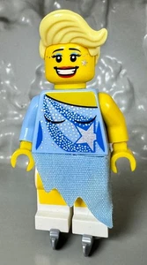 (8804) Minifigura LEGO CMF Serie 4 Patinador sobre Hielo col04-15 Completa con accesorios - Imagen 1 de 5