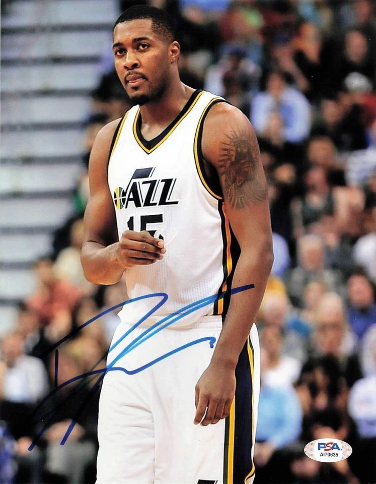 Foto firmada por Derrick Favors 8x10 PSA/DNA Utah Jazz autografiada Foto 1 de 1