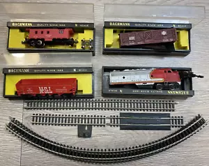 Lot Of 4 vintage N Scale Train Box Car Lot and some Track - broken - for parts - Picture 1 of 5