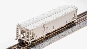 BLI N 7258 H32 Covered Hoppers Santa Fe (Fantasy) (Variety 2-Pack) - Picture 1 of 7