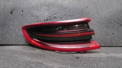 Driver Tail Light Quarter Panel Mounted Fits 15-18 PORSCHE MACAN 1135559 - Image 1 of 4