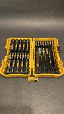DEWALT  MaxFit Screwdriving Set (32pieces) - Image 1 of 4