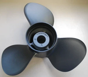 PROPULSIÓN QUICKSILVER P/N QA2014X OEM DIAMANTE NEGRO 15 1/2 X 18 R.H. SIN KIT DE BUJE (CL) - Imagen 1 de 7