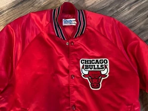 Vintage Chalk Line Chicago Bulls Satin Jacket Sz M/L - Picture 1 of 12