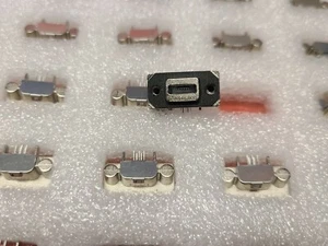 NUEVO CONECTOR DE MONTAJE DE PCB ANFENOL MICRO AB USB MUSBK15230 - Imagen 1 de 5