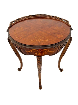 Antigua mesa francesa soporte de entrada tapa redonda floral corte a mano incrustaciones y trabajo de traste Foto 1 de 4