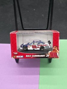 Dale Earnhardt Jr #88 Monte Carlo Winner Circle NASCAR Motorsports 1:87 70542 - Picture 1 of 2