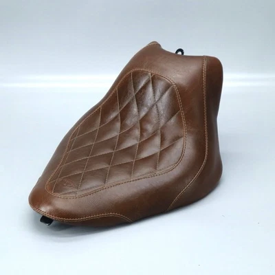 Asiento principal Harley-Davidson 76766 Mustang Wide Tripper Solo Softail Slim remoción Foto 1 de 4