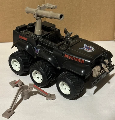 Vehículo Jeep de asalto Coleco Rambo Force of Freedom Defender 1985 de colección 6x6 Foto 1 de 4