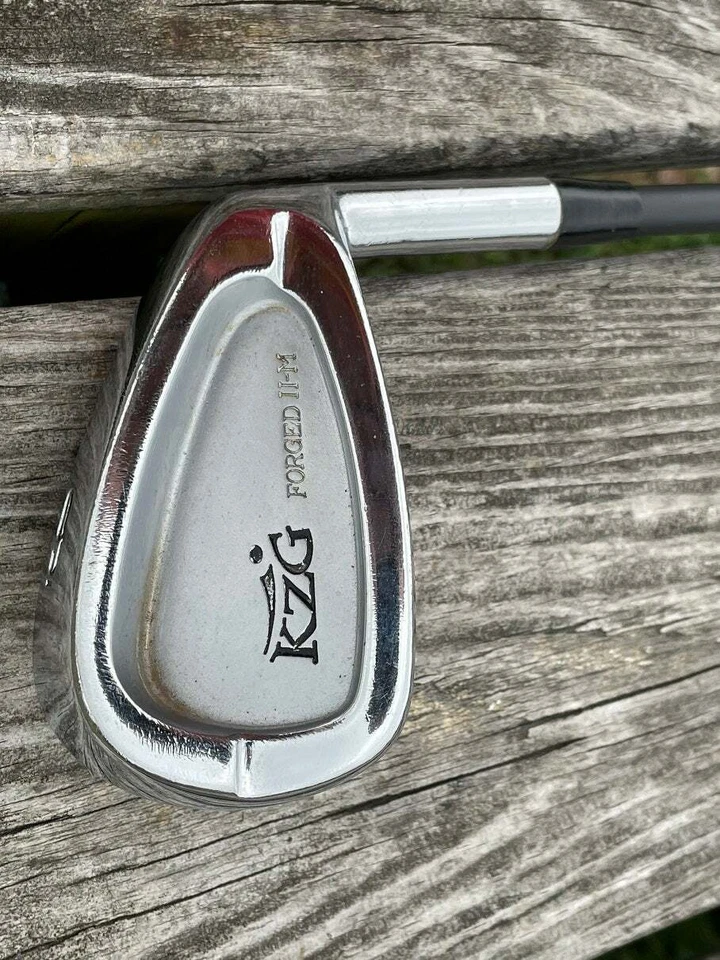 KZG Forged II-M 9 Iron Project X 5.0 90 g varilla flexible regular Golf Pride Tour envoltura Foto 1 de 4